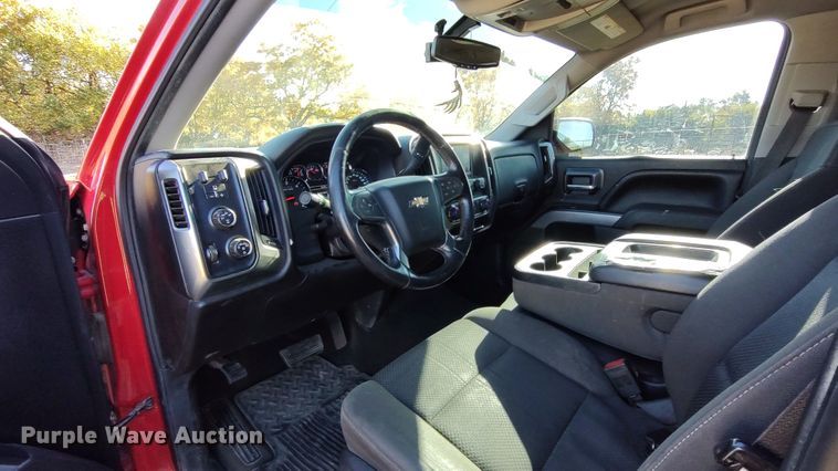 image for item LK9964 2016 Chevrolet Silverado 1500  Crew Cab pickup truck