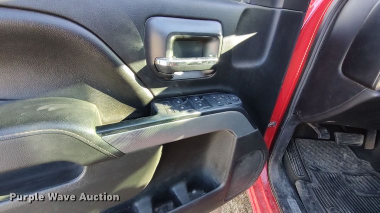 image for item LK9964 2016 Chevrolet Silverado 1500  Crew Cab pickup truck