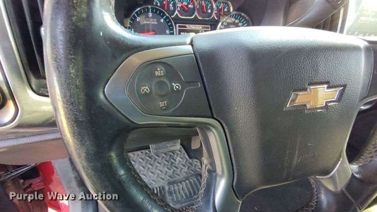 image for item LK9964 2016 Chevrolet Silverado 1500  Crew Cab pickup truck