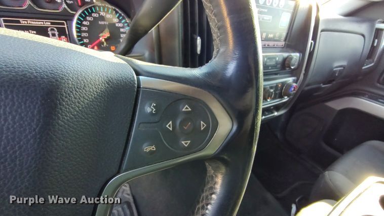 image for item LK9964 2016 Chevrolet Silverado 1500  Crew Cab pickup truck