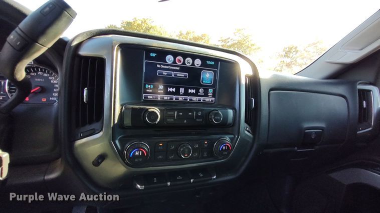 image for item LK9964 2016 Chevrolet Silverado 1500  Crew Cab pickup truck