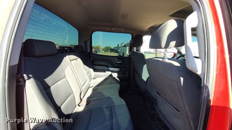 image for item LK9964 2016 Chevrolet Silverado 1500  Crew Cab pickup truck