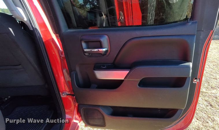 image for item LK9964 2016 Chevrolet Silverado 1500  Crew Cab pickup truck