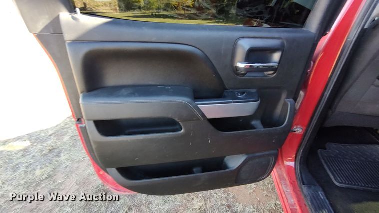 image for item LK9964 2016 Chevrolet Silverado 1500  Crew Cab pickup truck