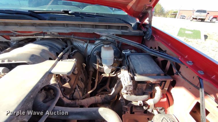 image for item LK9964 2016 Chevrolet Silverado 1500  Crew Cab pickup truck