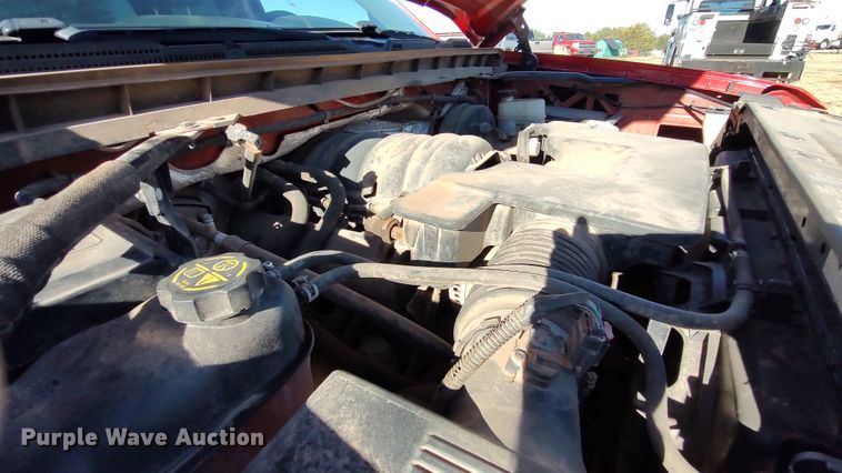 image for item LK9964 2016 Chevrolet Silverado 1500  Crew Cab pickup truck