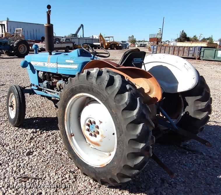 image for item LK9982 Ford 3000  tractor