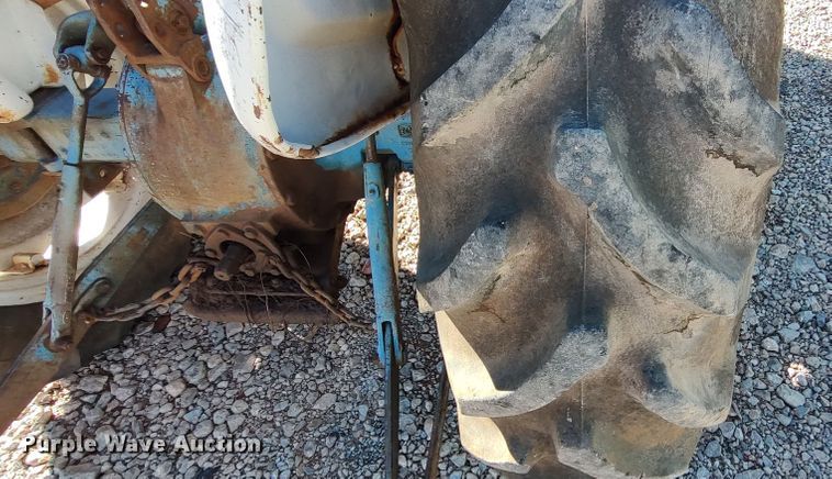 image for item LK9982 Ford 3000  tractor