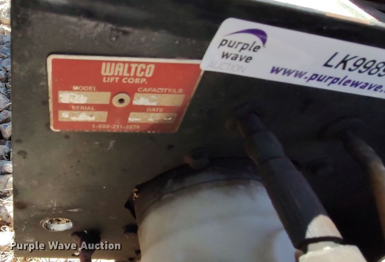 image for item LK9989 Waltco EM25  end gate lift