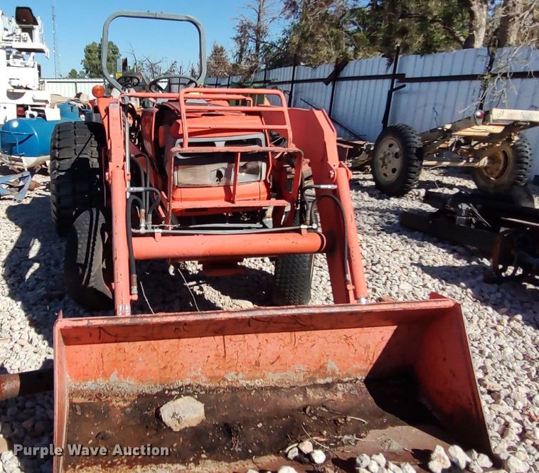 image for item LK9998 Kubota L4200  tractor