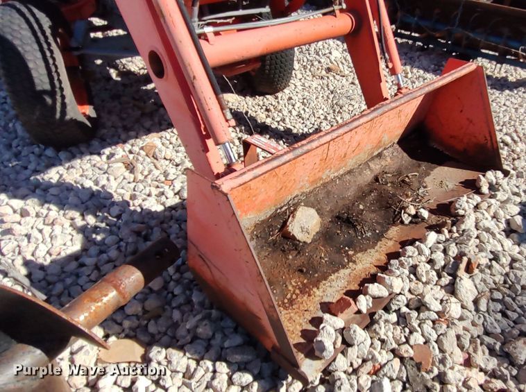 image for item LK9998 Kubota L4200  tractor