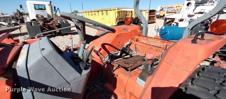 image for item LK9998 Kubota L4200  tractor