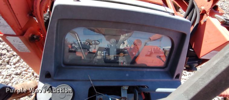 image for item LK9998 Kubota L4200  tractor