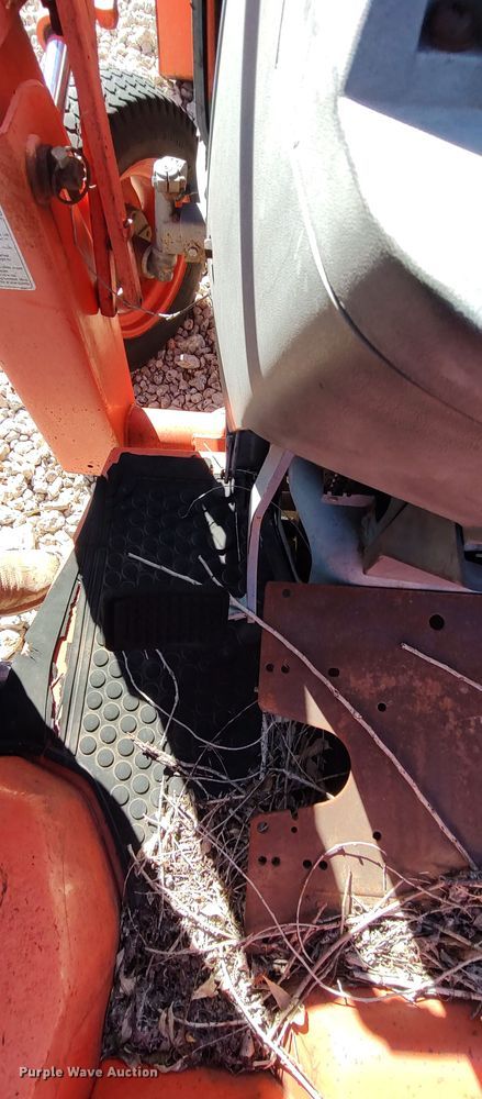 image for item LK9998 Kubota L4200  tractor