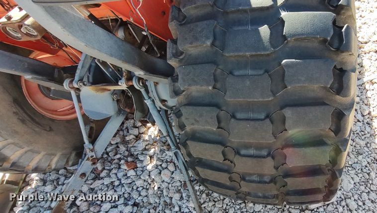 image for item LK9998 Kubota L4200  tractor