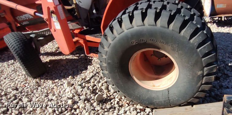 image for item LK9998 Kubota L4200  tractor