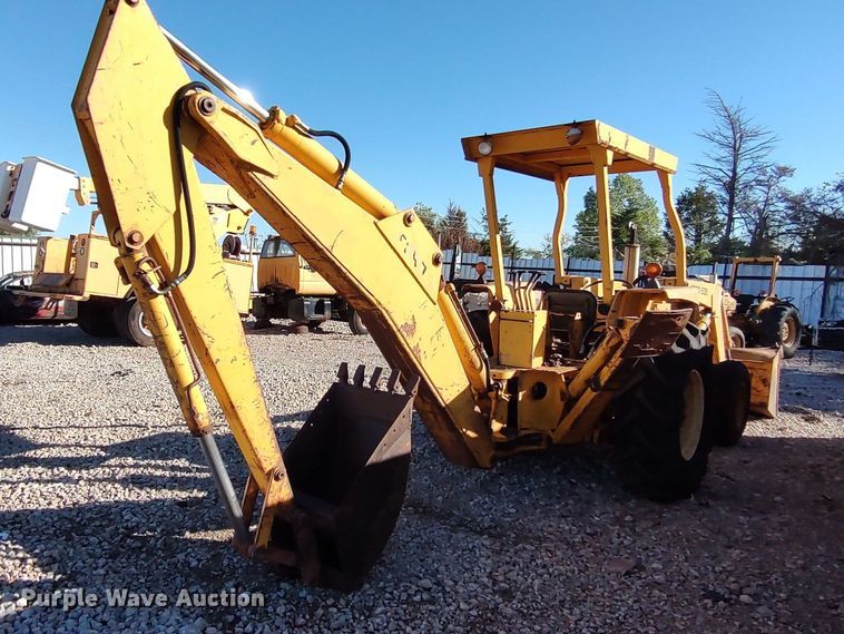 image for item LL9017 Ford 535  backhoe