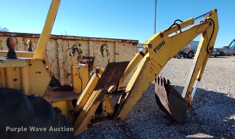 image for item LL9017 Ford 535  backhoe