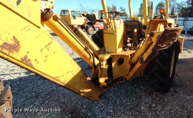 image for item LL9017 Ford 535  backhoe