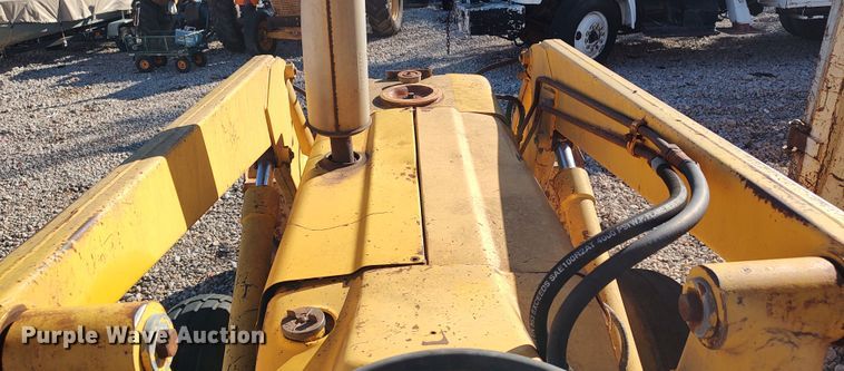 image for item LL9017 Ford 535  backhoe