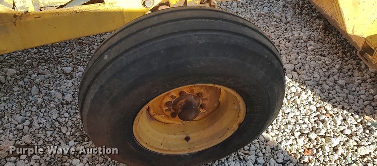 image for item LL9017 Ford 535  backhoe