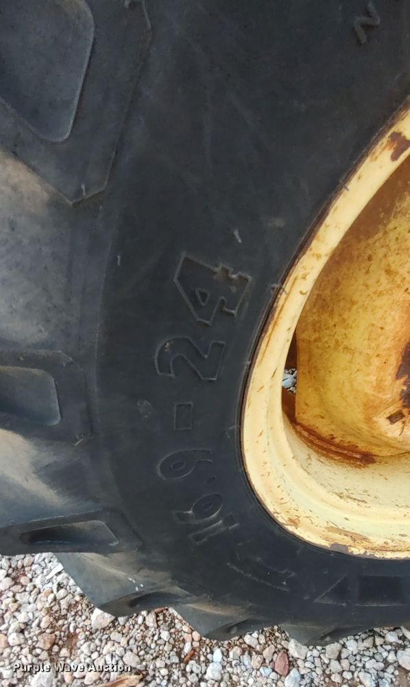 image for item LL9017 Ford 535  backhoe