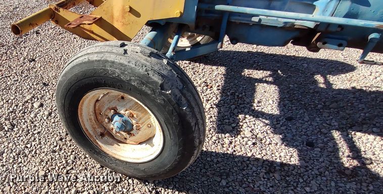 image for item LL9025 Ford 5600  tractor
