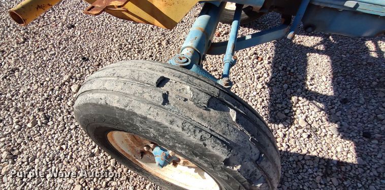 image for item LL9025 Ford 5600  tractor
