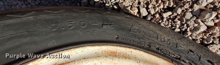 image for item LL9025 Ford 5600  tractor