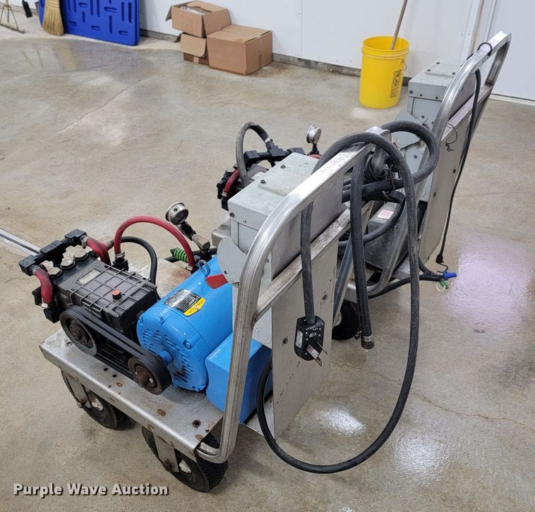 image for item LL9680 (2) pressure washers