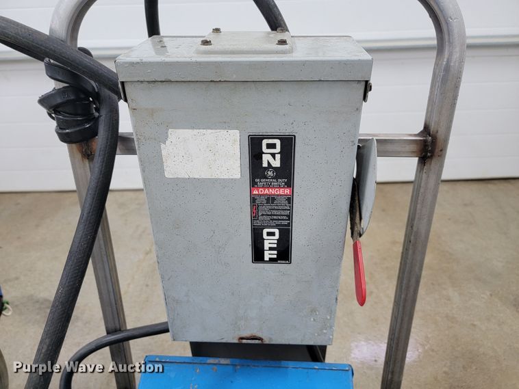 image for item LL9680 (2) pressure washers