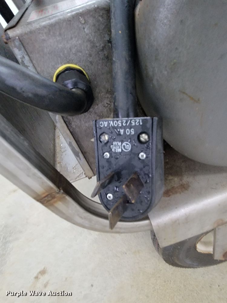 image for item LL9680 (2) pressure washers