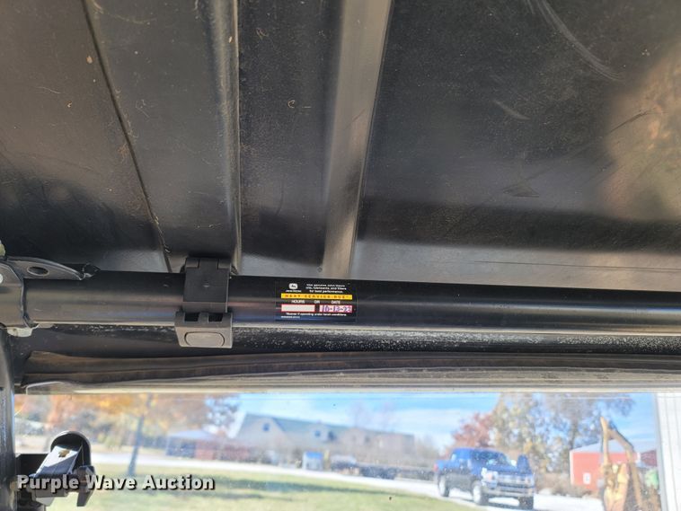 image for item LN9710 2012 John Deere Gator 550 S4 XUV  utility vehicle