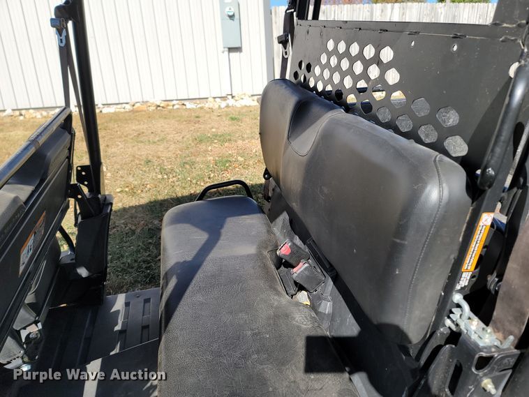 image for item LN9710 2012 John Deere Gator 550 S4 XUV  utility vehicle