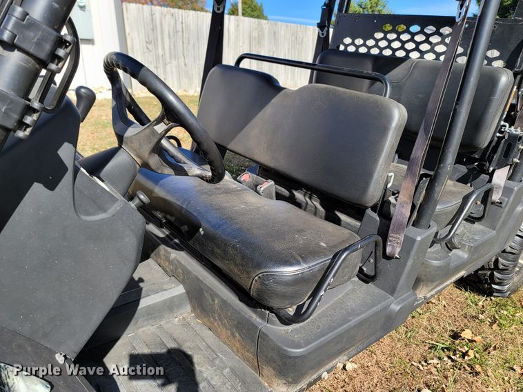 image for item LN9710 2012 John Deere Gator 550 S4 XUV  utility vehicle