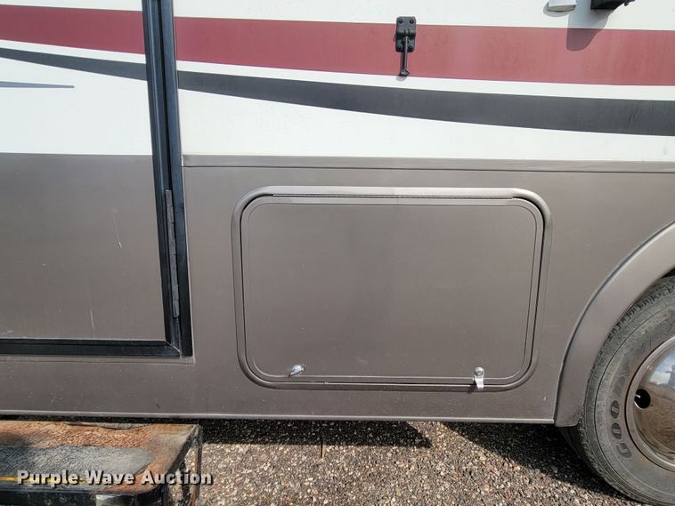 image for item LO9045 2013 Coachmen Mirada  RV