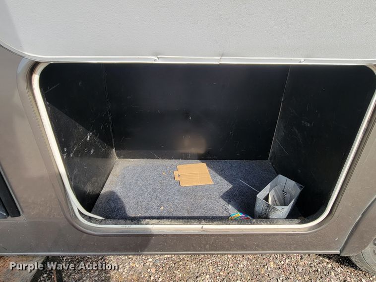 image for item LO9045 2013 Coachmen Mirada  RV