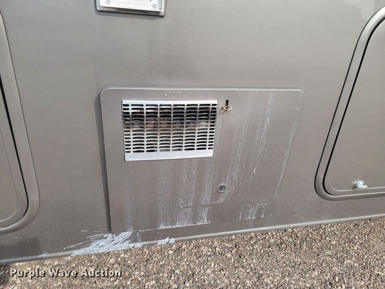 image for item LO9045 2013 Coachmen Mirada  RV