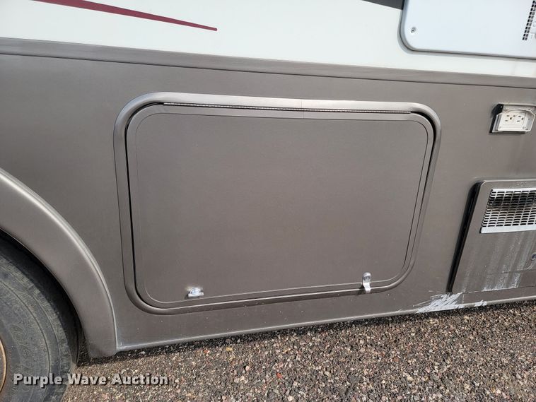 image for item LO9045 2013 Coachmen Mirada  RV