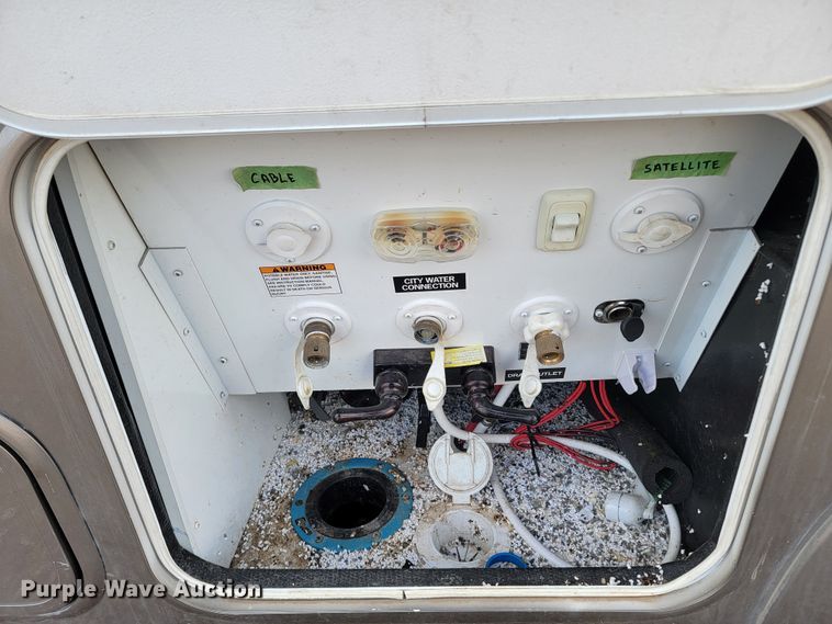 image for item LO9045 2013 Coachmen Mirada  RV