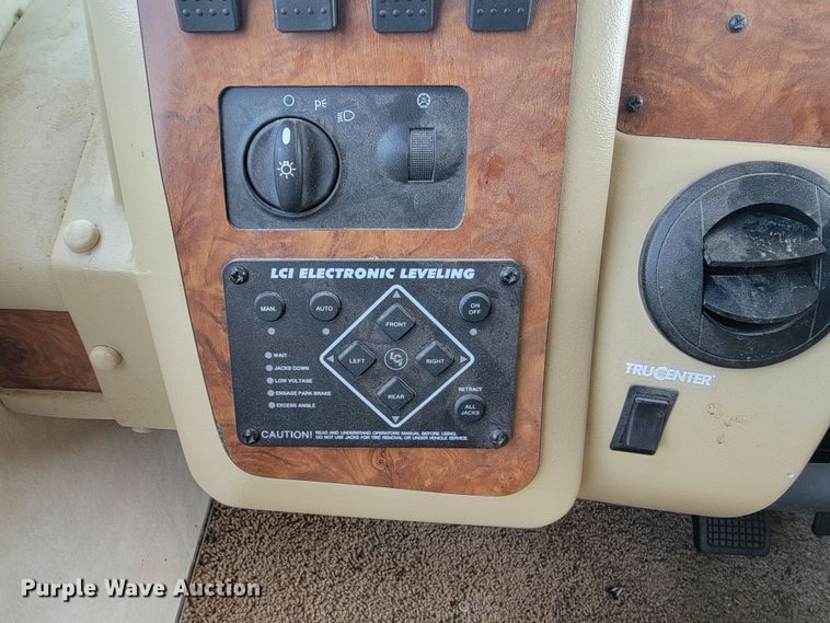 image for item LO9045 2013 Coachmen Mirada  RV