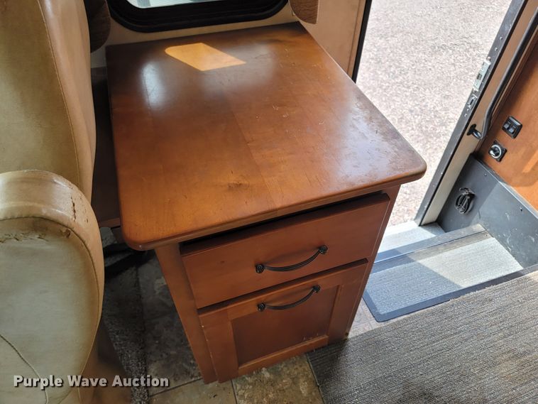 image for item LO9045 2013 Coachmen Mirada  RV