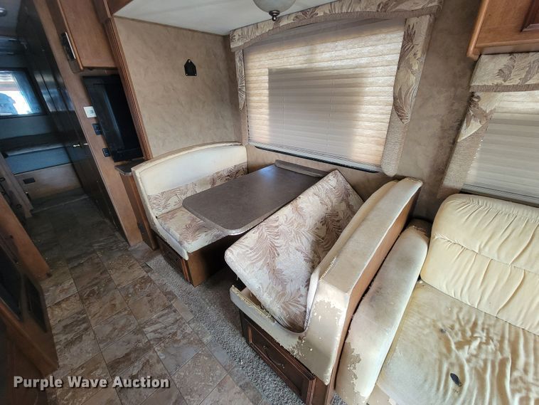 image for item LO9045 2013 Coachmen Mirada  RV