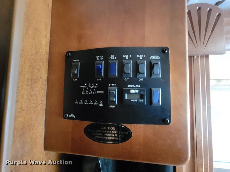 image for item LO9045 2013 Coachmen Mirada  RV