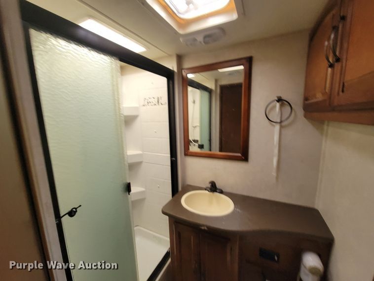 image for item LO9045 2013 Coachmen Mirada  RV