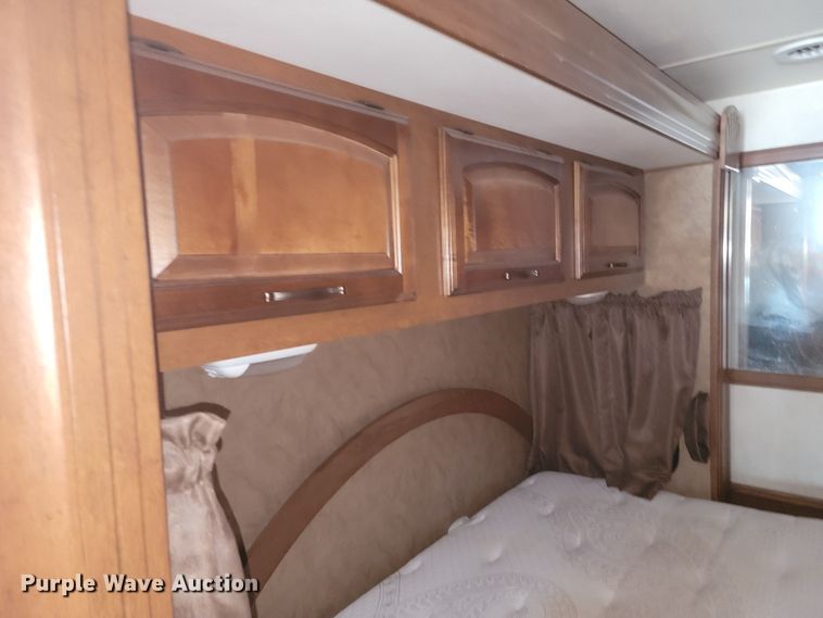 image for item LO9045 2013 Coachmen Mirada  RV