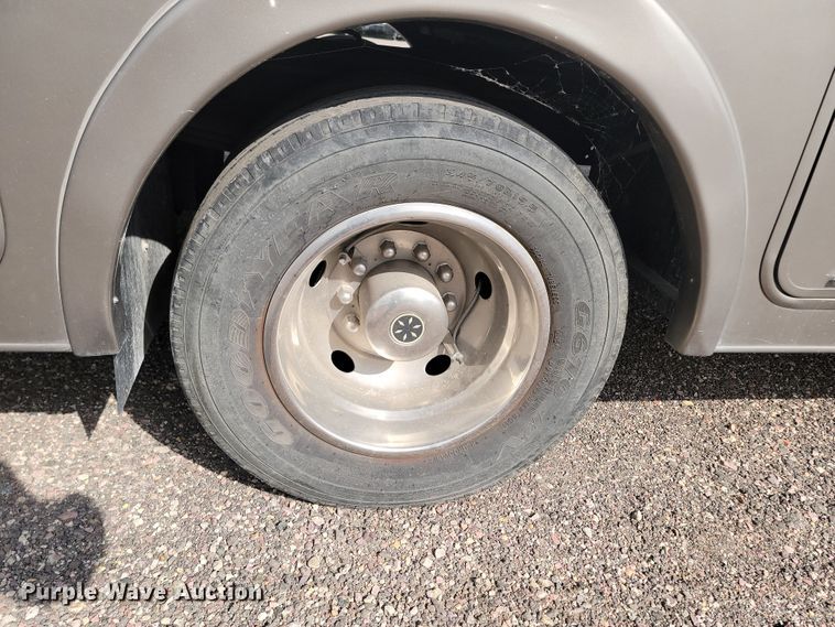 image for item LO9045 2013 Coachmen Mirada  RV