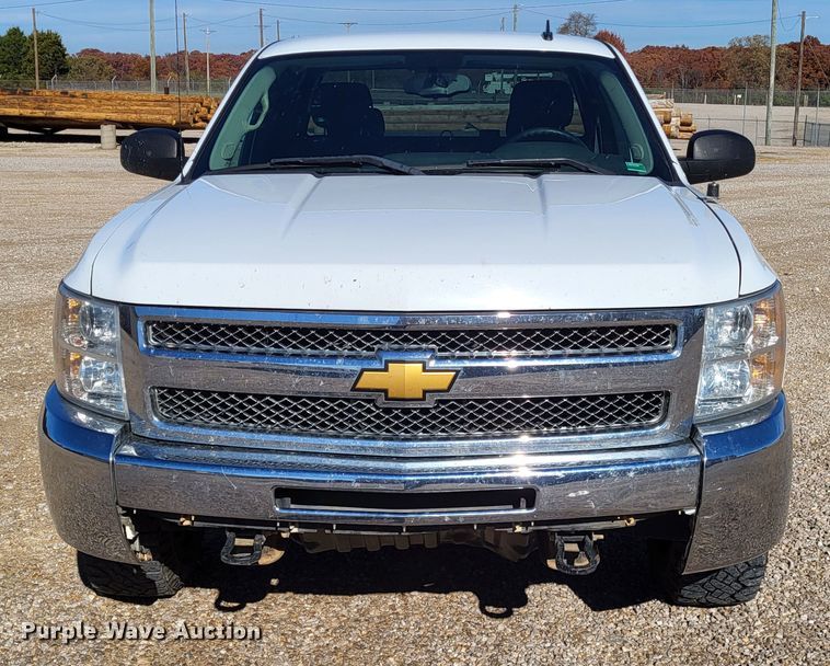 image for item LR9074 2012 Chevrolet Silverado 1500  Ext. Cab pickup truck
