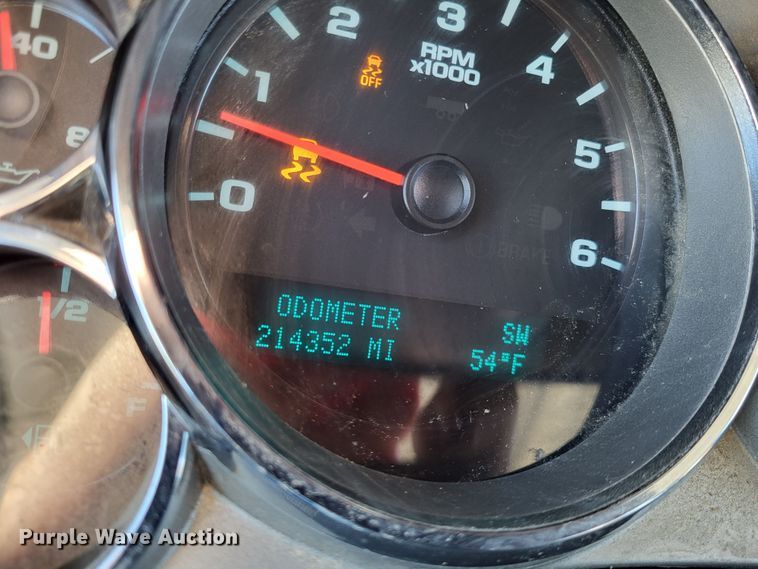 image for item LR9074 2012 Chevrolet Silverado 1500  Ext. Cab pickup truck