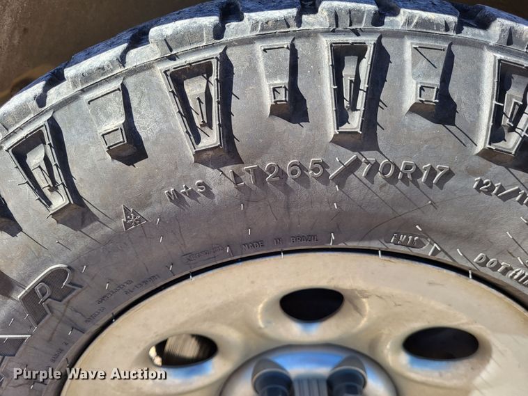 image for item LR9074 2012 Chevrolet Silverado 1500  Ext. Cab pickup truck